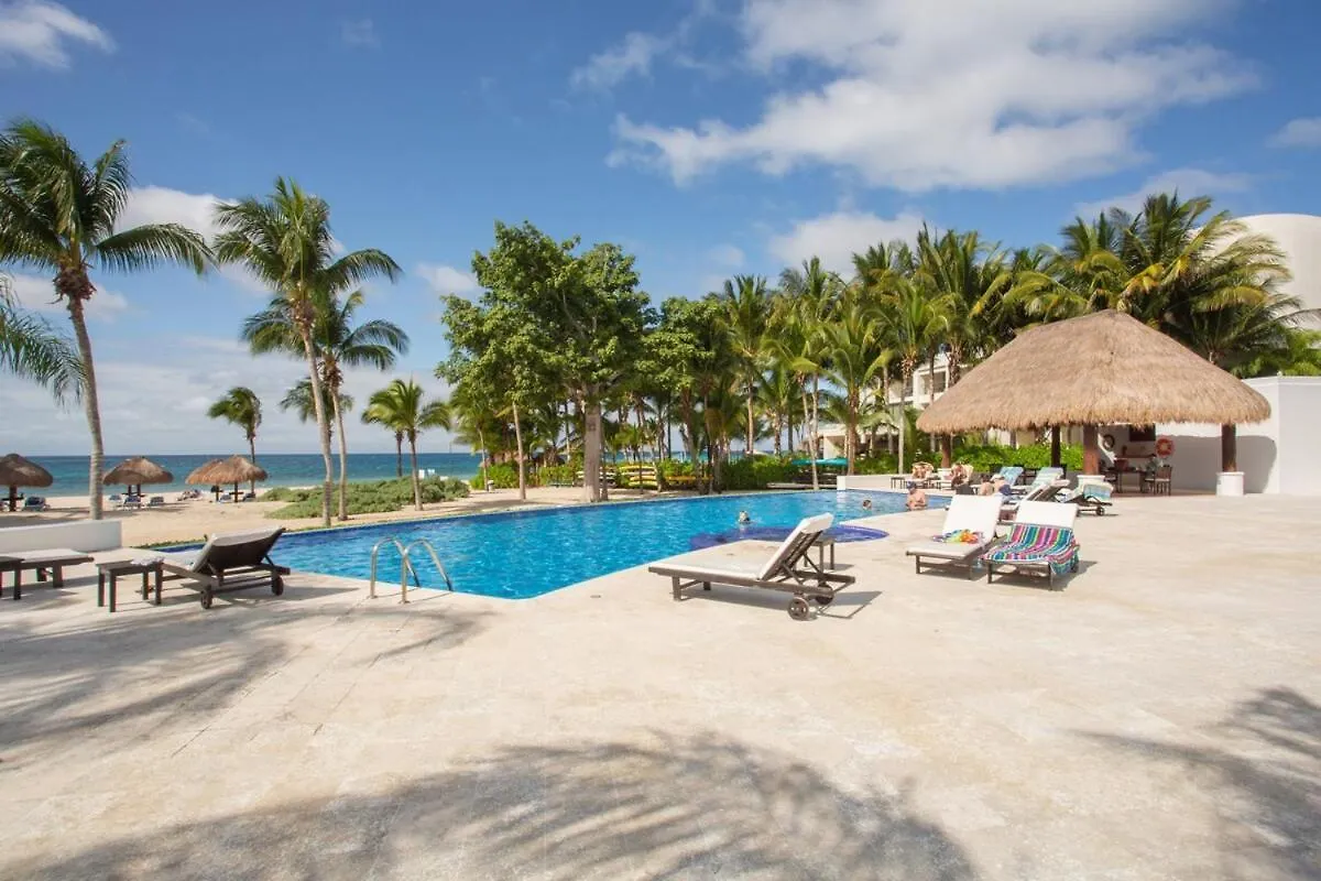 Spacious Beachfront Condo At Reef Cozumel Apartamento
