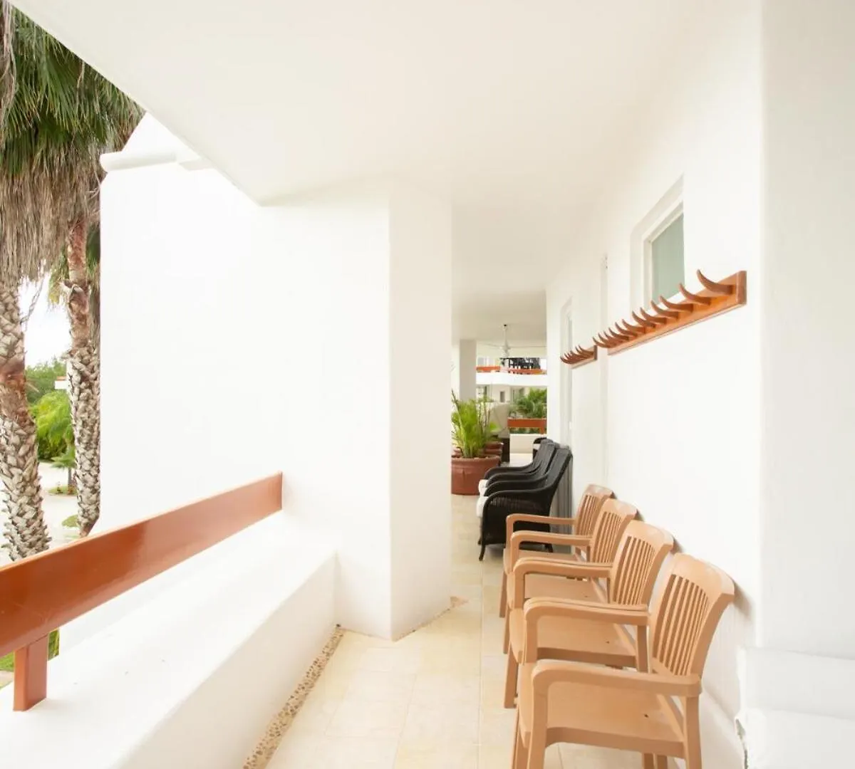 Spacious Beachfront Condo At Reef Cozumel México