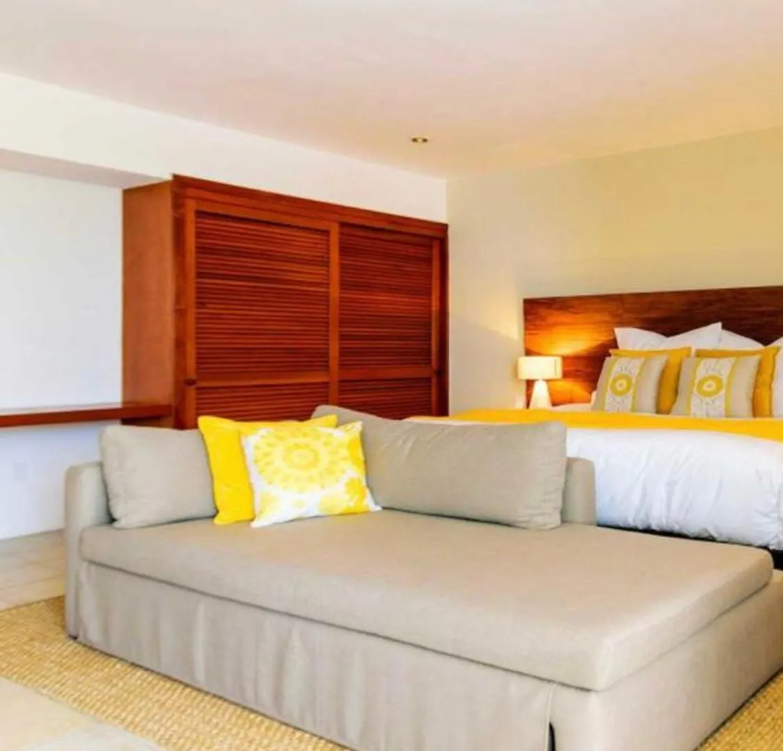 Spacious Beachfront Condo At Reef Cozumel