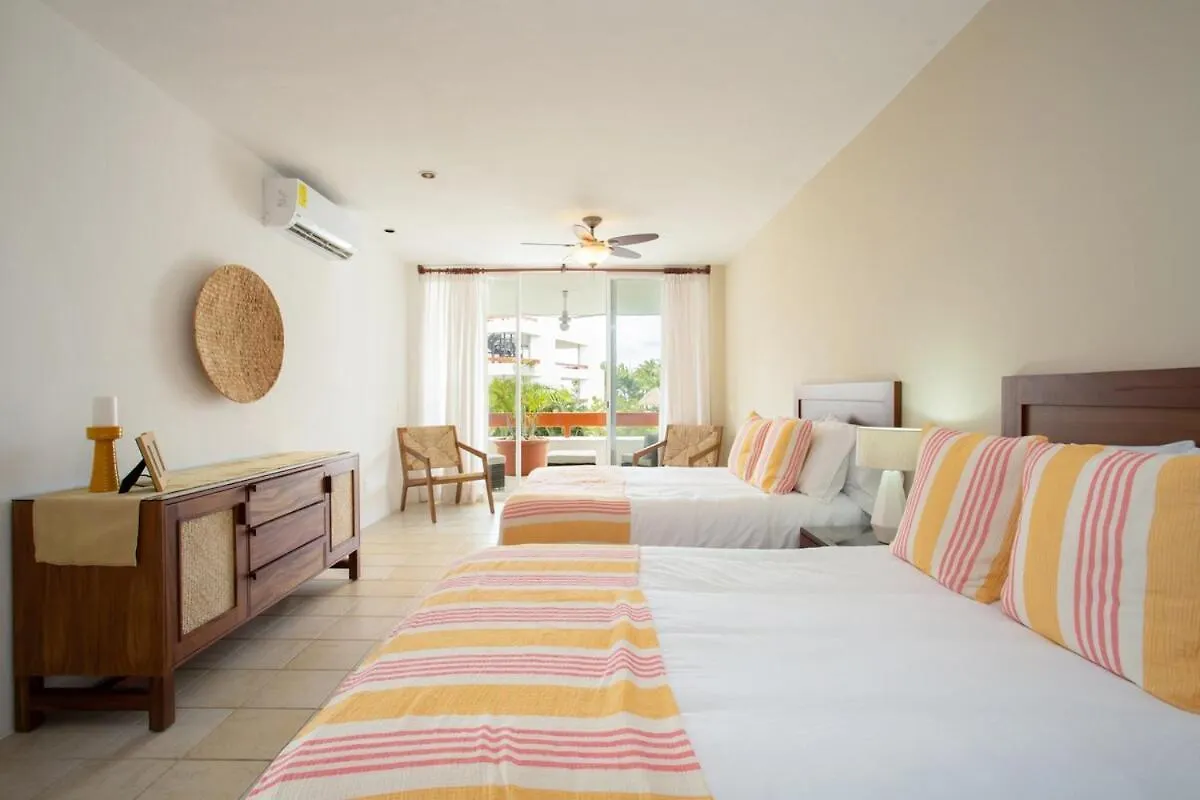 Spacious Beachfront Condo At Reef Cozumel Apartamento