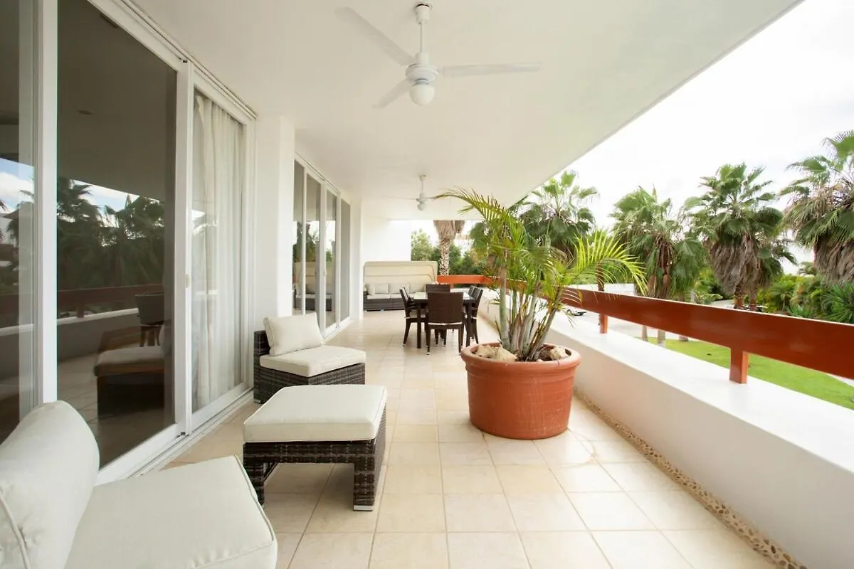 Spacious Beachfront Condo At Reef Cozumel